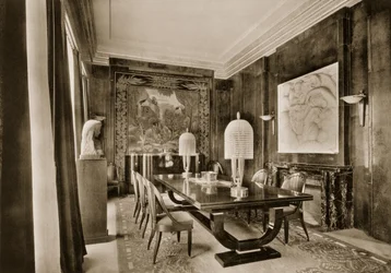 Ensembles Mobiliers II、1925年からジャックエミールルールマンによって設計されたダイニングルーム